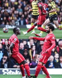  利物浦旧将传射建功，莱斯特城爆冷终结红军不败  