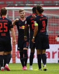  巴黎圣日耳曼青训出品，新星首次入选国家队大名单  