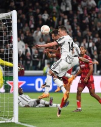  马赛客场绝平尼斯延续不败金身  