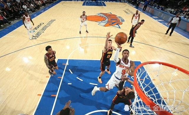  特雷杨关键球命中老鹰绝杀尼克斯